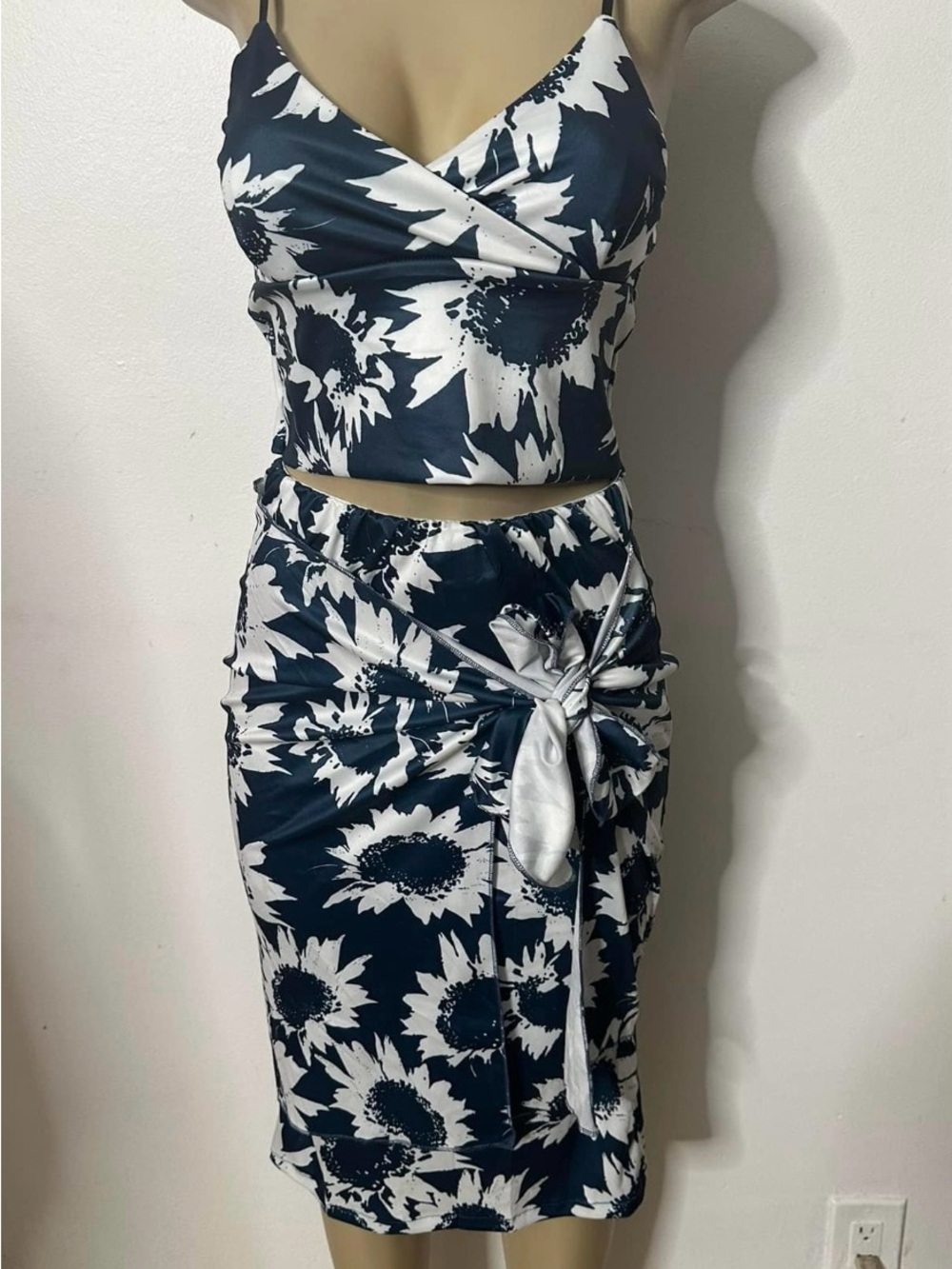 Navy and White Floral Pencil Skirt - JUNIORS